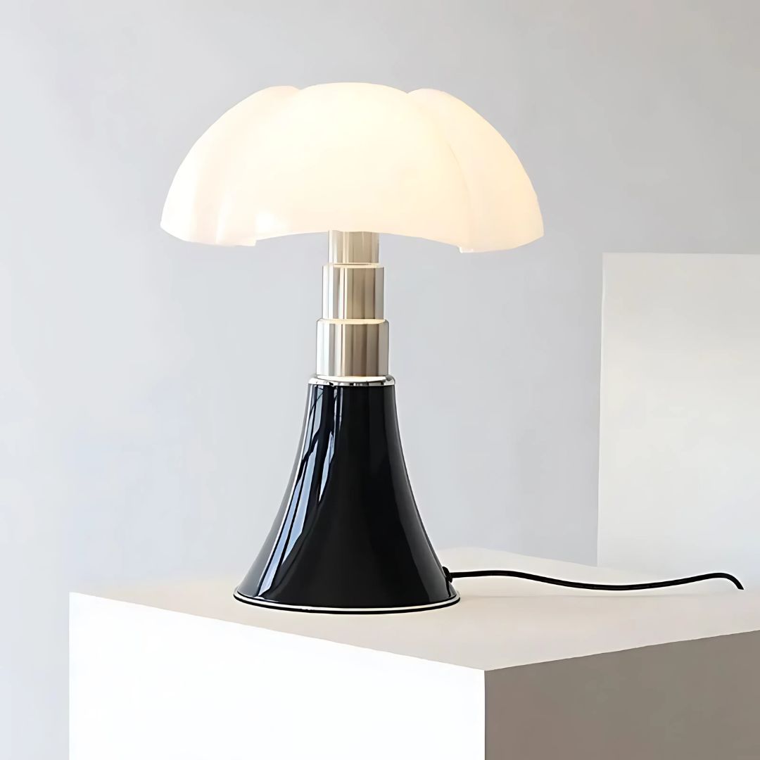 Arelle Flower Table Lamp
