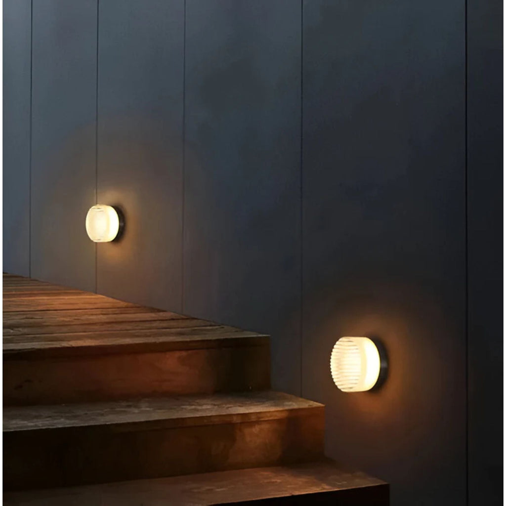 Ambrelo Wall Lamp