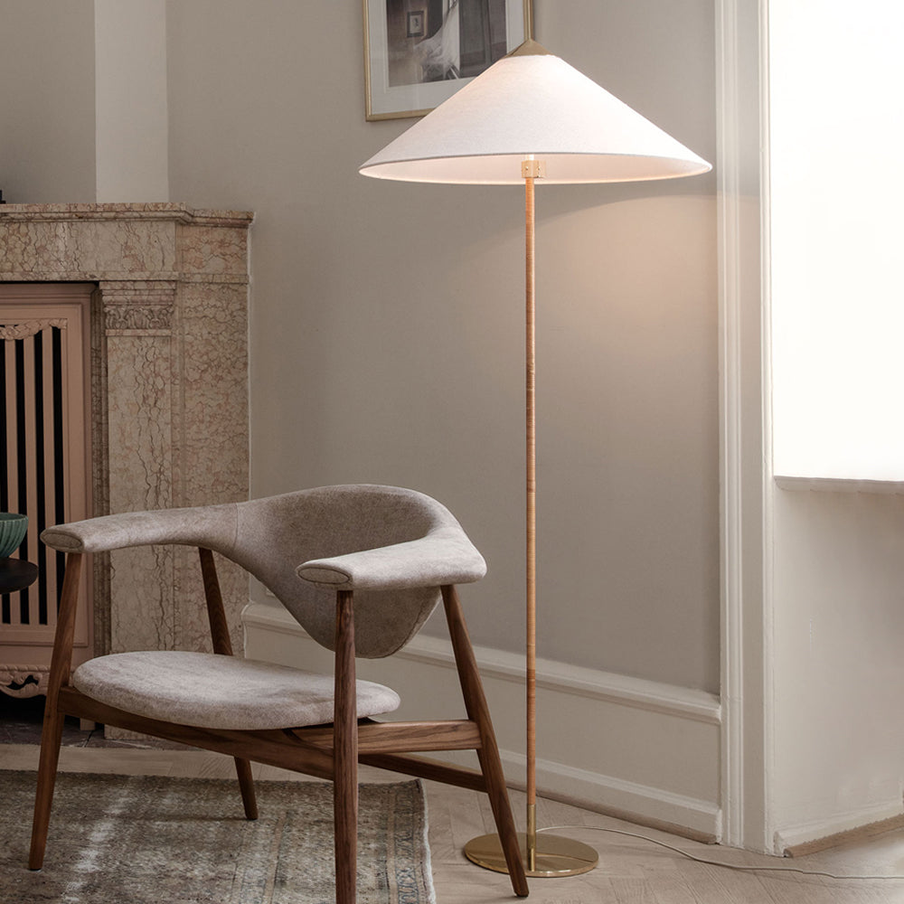Amora Floor Lamp