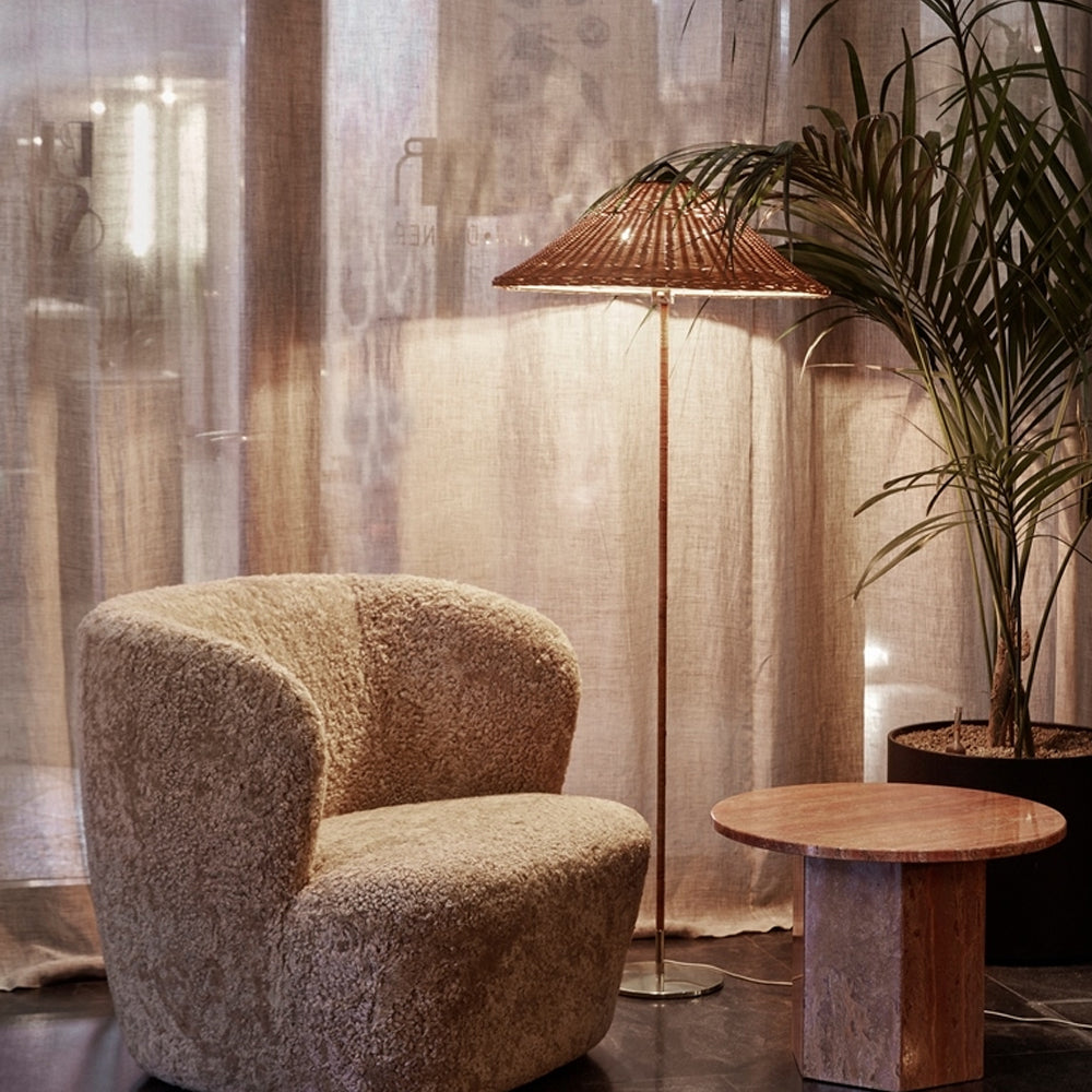 Amora Floor Lamp