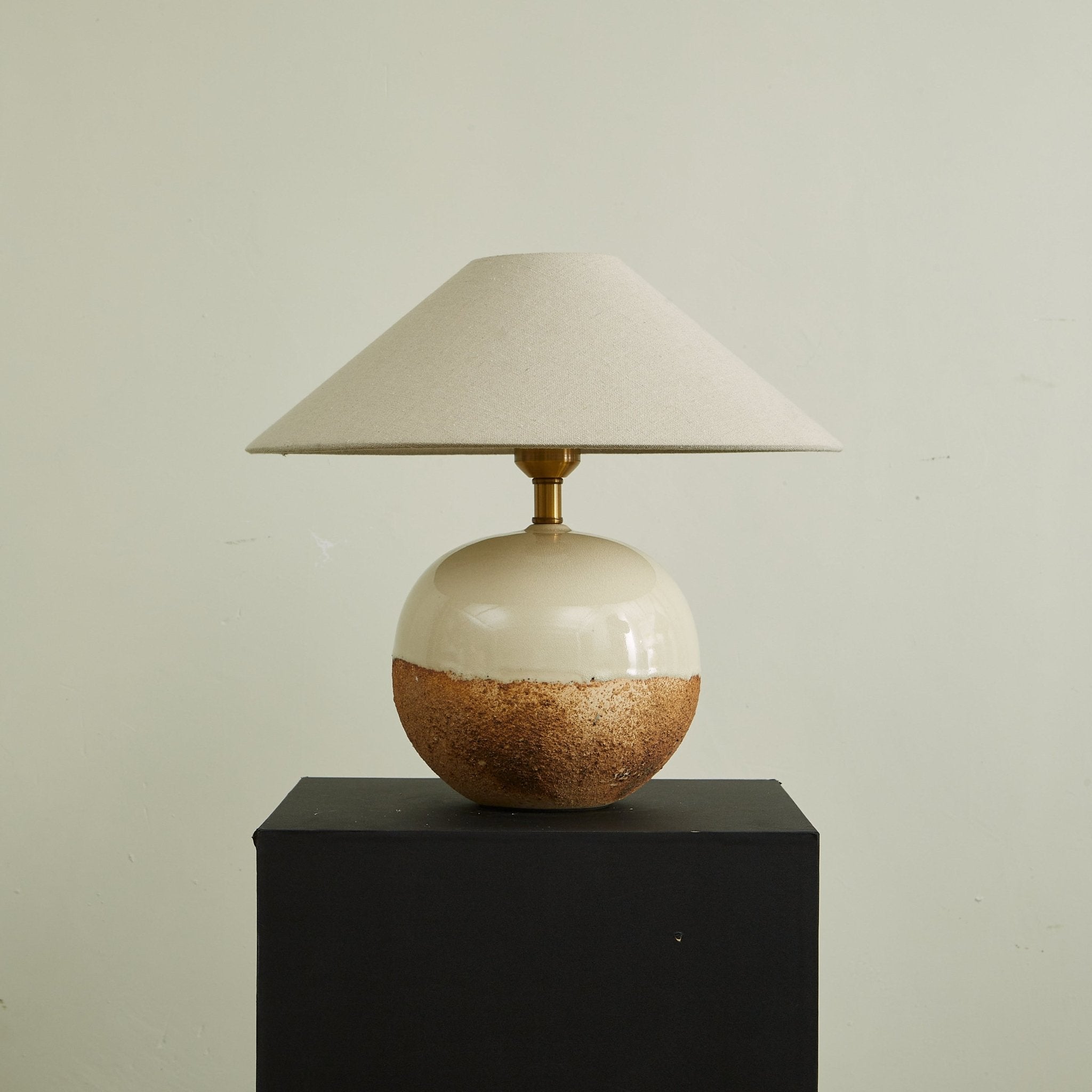 Abas Table Lamp