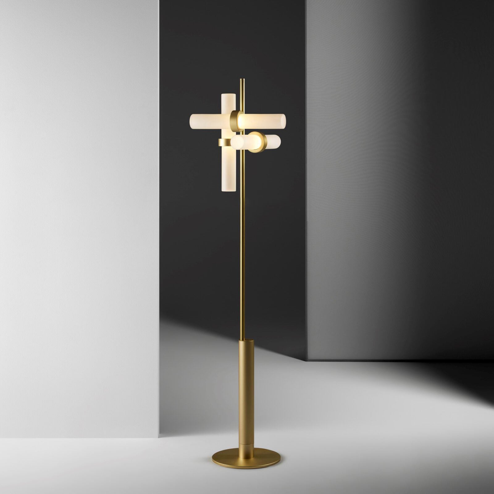 Alaxesa Floor Lamp