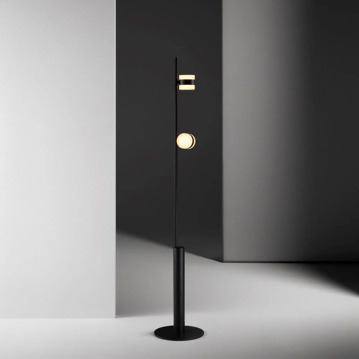 Alaxesa Floor Lamp