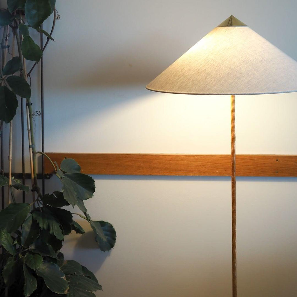 Amora Floor Lamp