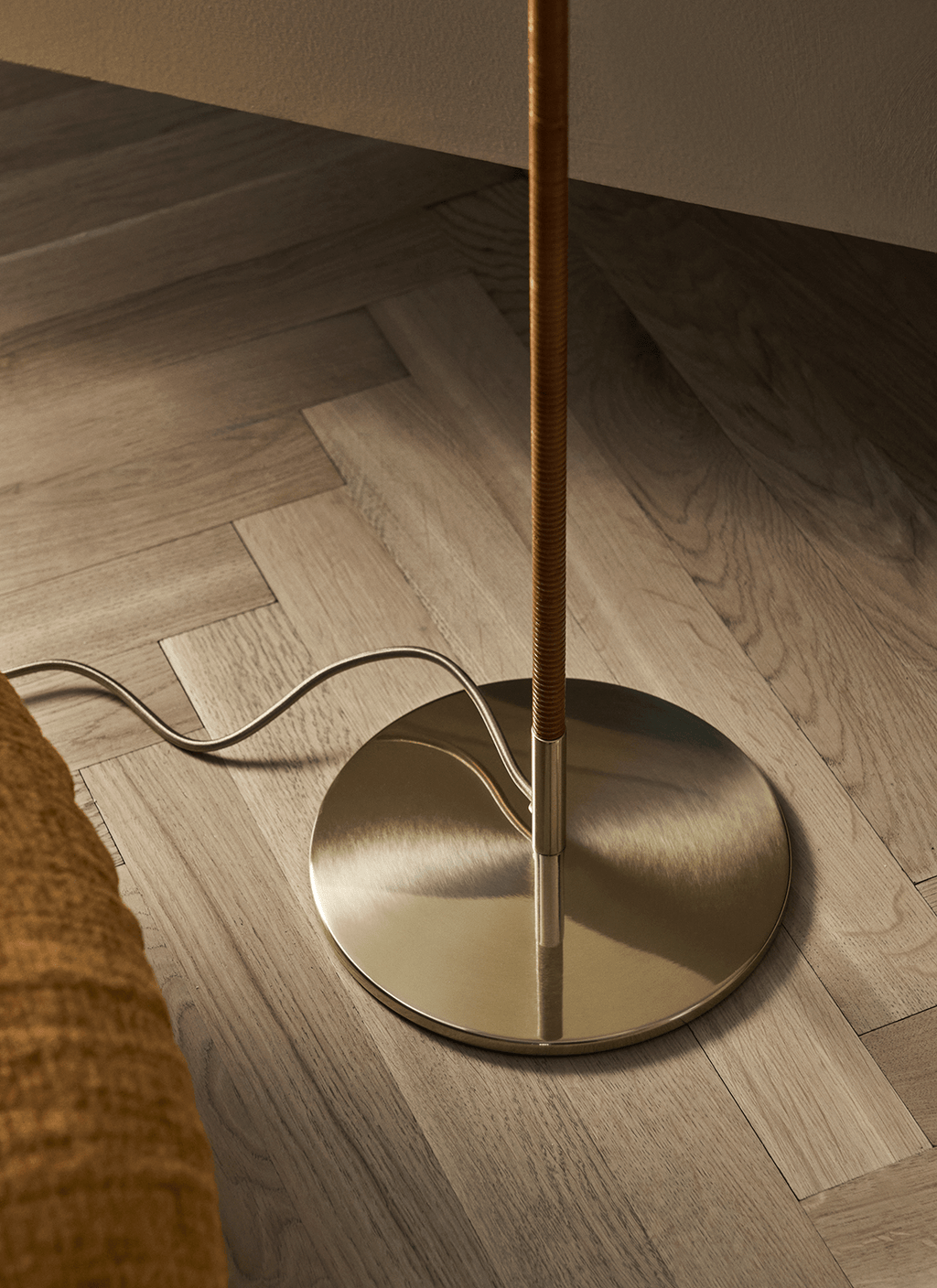 Amora Floor Lamp