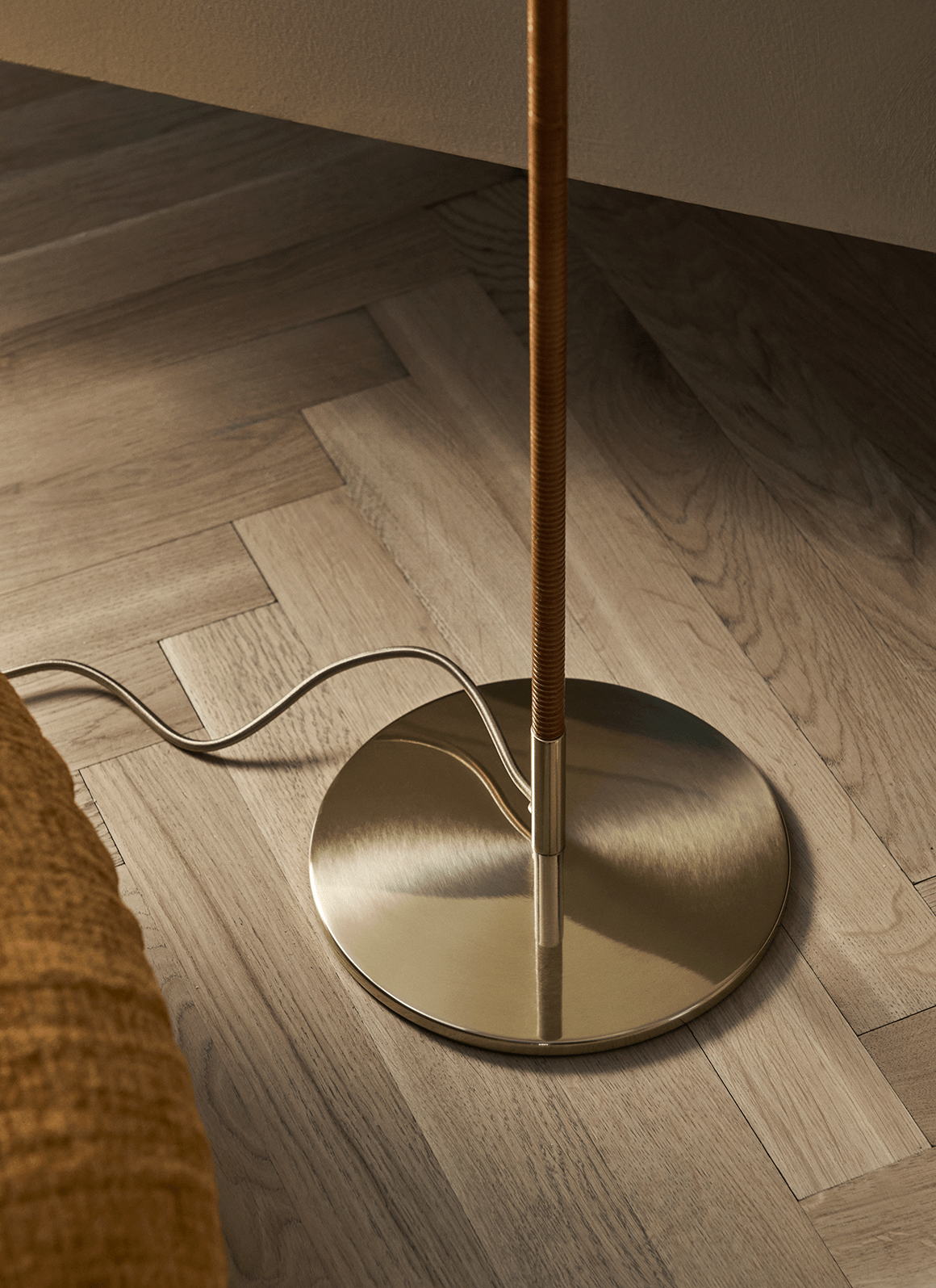 Amora Floor Lamp
